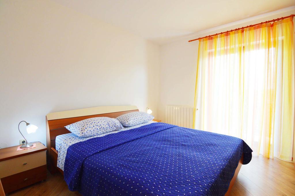 Garden Apartment Maria Vrsar Exterior photo